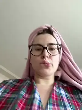 Lindasix  live sex cam