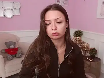 LucySkilar  live sex cam
