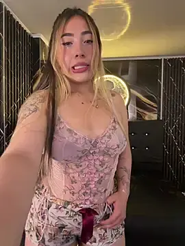 ManuelaVlez  live sex cam