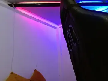 Martina1369  live sex cam