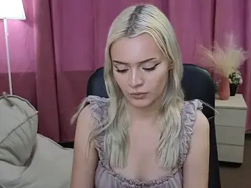 ReneaGilley  live sex cam