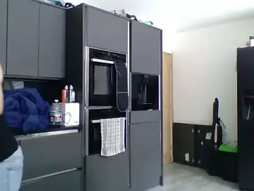 Scrummymummy2  live sex cam
