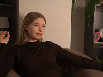 AlinaVillaescusa  live sex cam