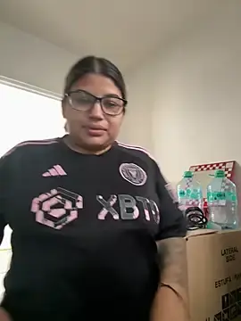 C1N09  live sex cam