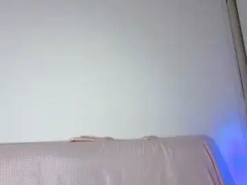 Melanie-Roberts  live sex cam