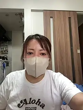 Mirika555  live sex cam