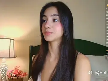 PettyCloeh  live sex cam