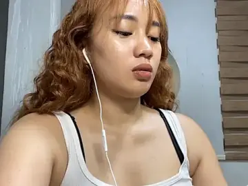 RickiMince  live sex cam