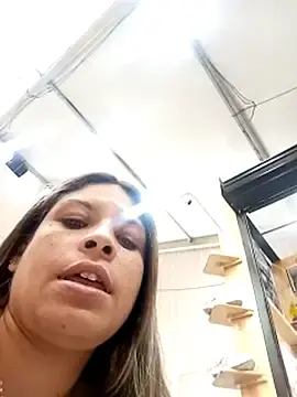 Alanna6950  live sex cam