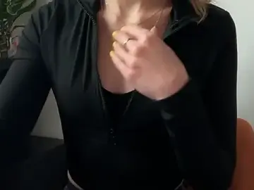 Karo123421  live sex cam