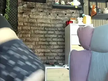 Karo123421  live sex cam