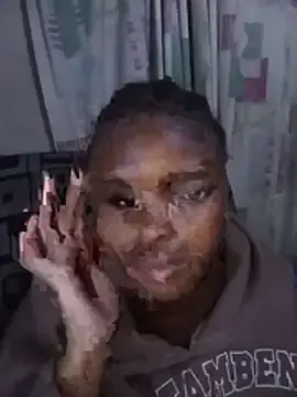 Leyndahh  live sex cam