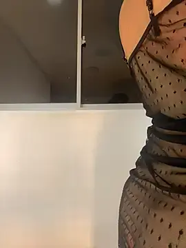 Luciemiler  live sex cam
