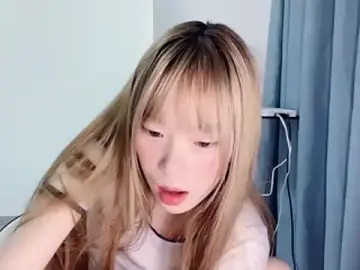 Momo-9999  live sex cam