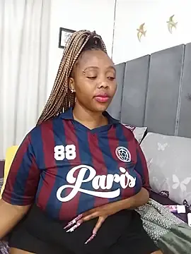 IceBellaCane313  live sex cam