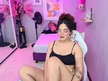 Maggy_t18  live sex cam