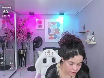 Maggy_t18  live sex cam