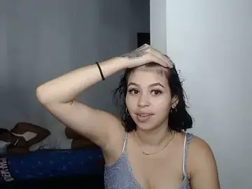 Naisha21  live sex cam