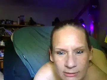 NaughtybyNature11  live sex cam
