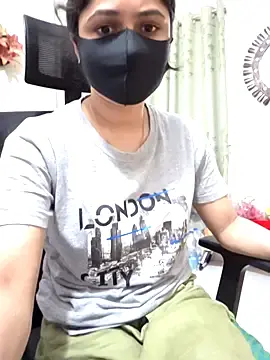Suvosri  live sex cam