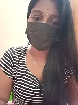 Tamil-pooja  live sex cam