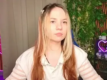 ViolettaSwang  live sex cam