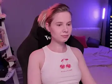 Enigma_mia  live sex cam