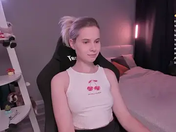 Enigma_mia  live sex cam