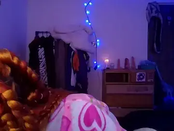Suky_pou  live sex cam