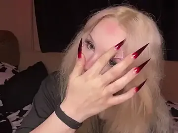 Alicauwumeow  live sex cam