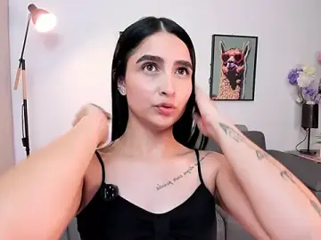 Mialiore  live sex cam