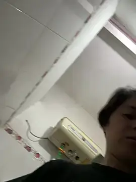 Belle-ee  live sex cam
