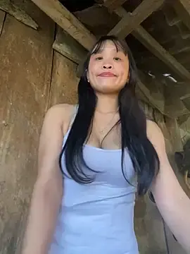 Bonnasexygirl  live sex cam