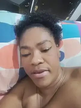 Chary-Madam  live sex cam