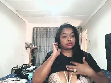 Indianmayaxoxo  live sex cam