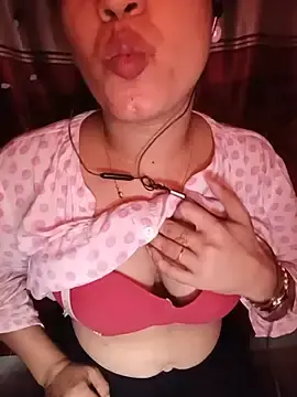 Maya-120  live sex cam