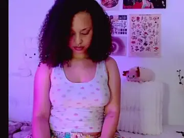 Chiarabelle  live sex cam