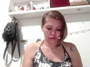 Electra-mommy  live sex cam