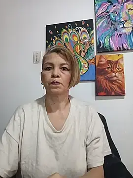 Electra-mommy  live sex cam