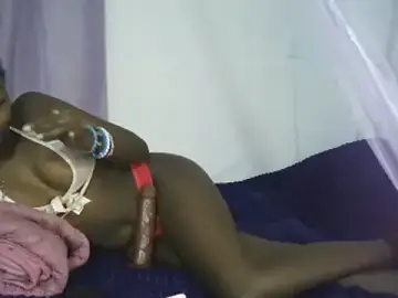 Tinygodess  live sex cam