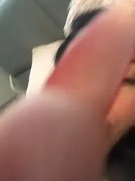 AginaKiss  live sex cam