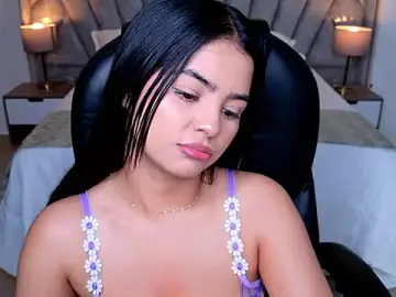 Layla_Breezee  live sex cam