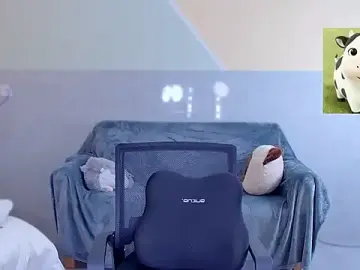 YangYang-Ya  live sex cam