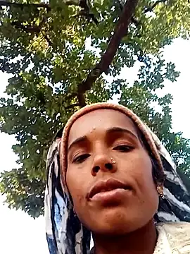 Green_girl1  live sex cam