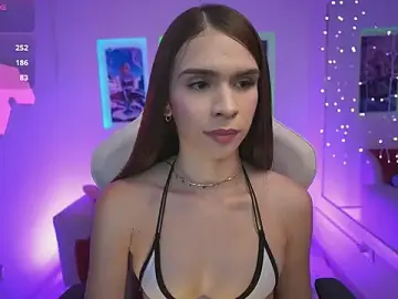 AlinaBennet_  live sex cam