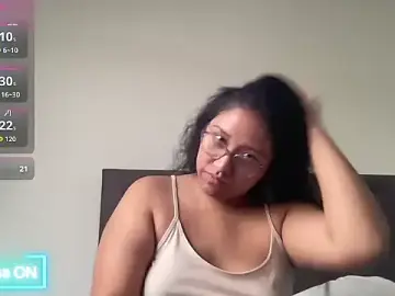 Kmiii21  live sex cam