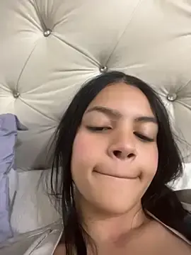 MeganHillss  live sex cam