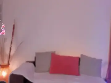 MiaMorettiX  live sex cam