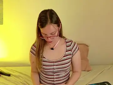 Ambeerwood1  live sex cam