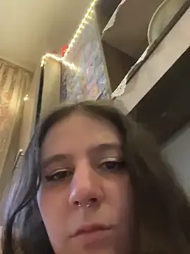Babyivory  live sex cam